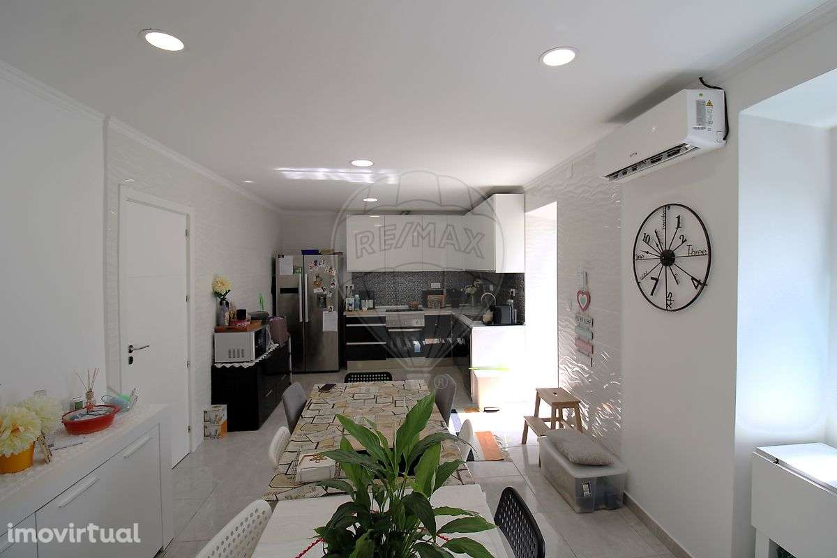 Moradia T2 para venda - Grande imagem: 2/24