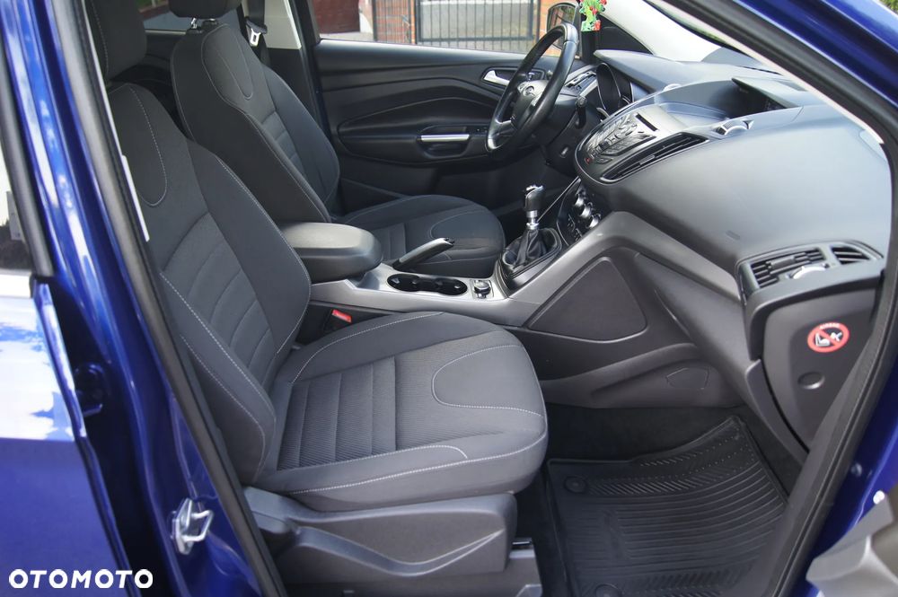 Ford Kuga 1.5 EcoBoost 2x4 Trend - 24