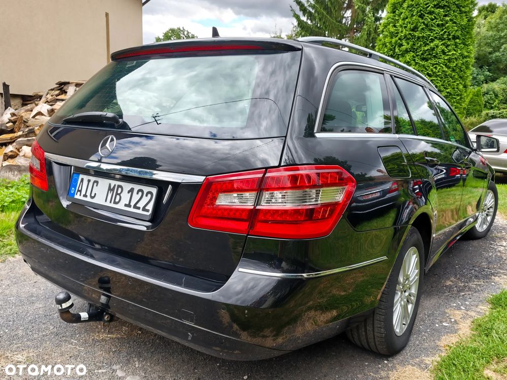 Mercedes-Benz Klasa E - 9