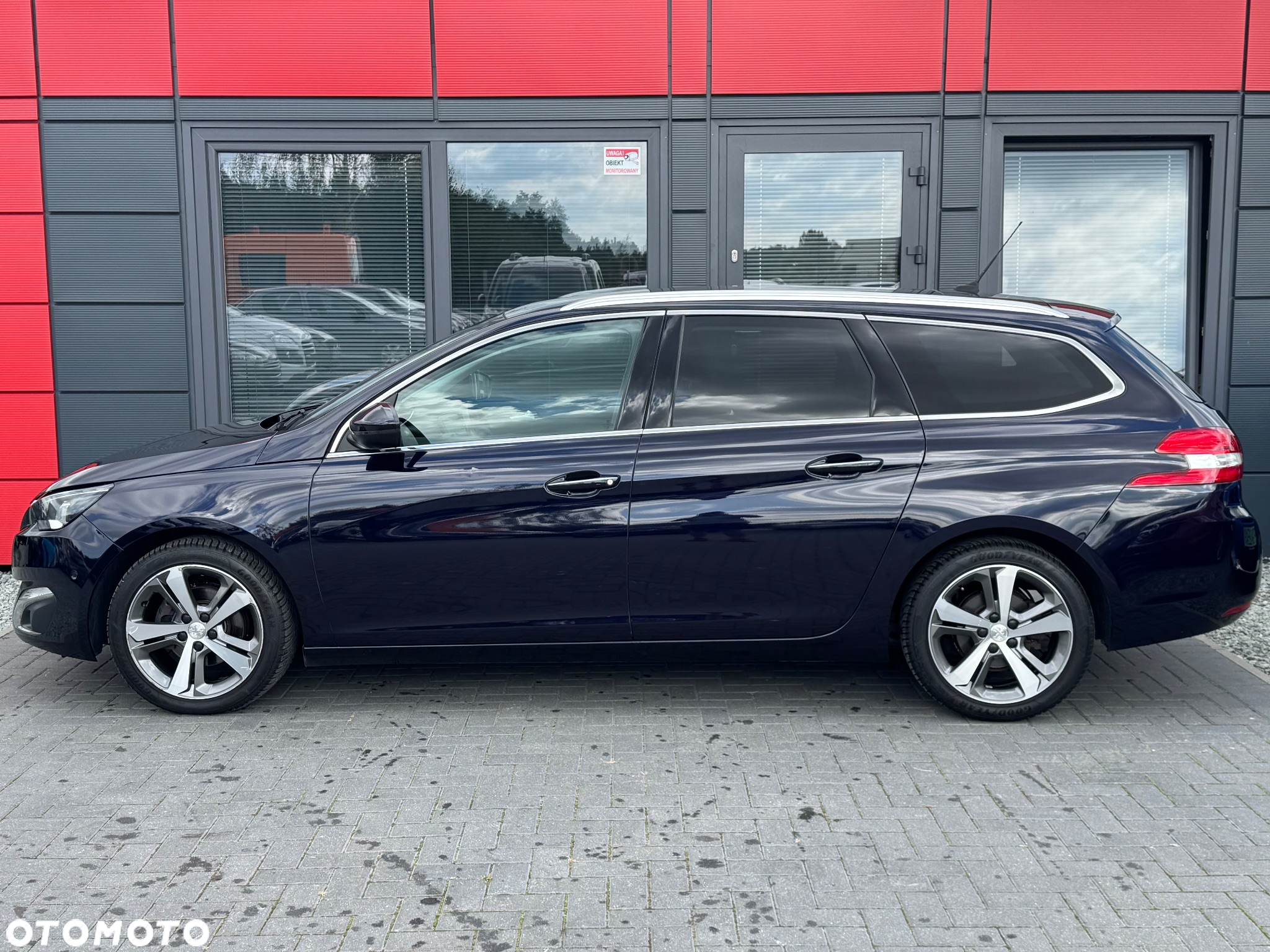 Peugeot 308 1.2 PureTech Allure S&S - 5