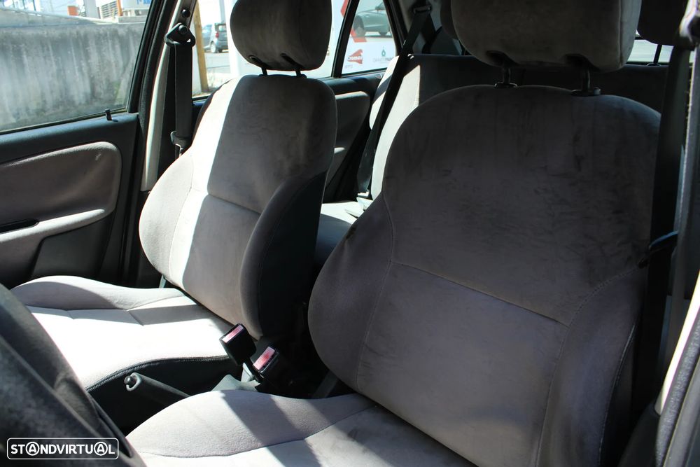 Citroën Saxo 1.1i SX - 16
