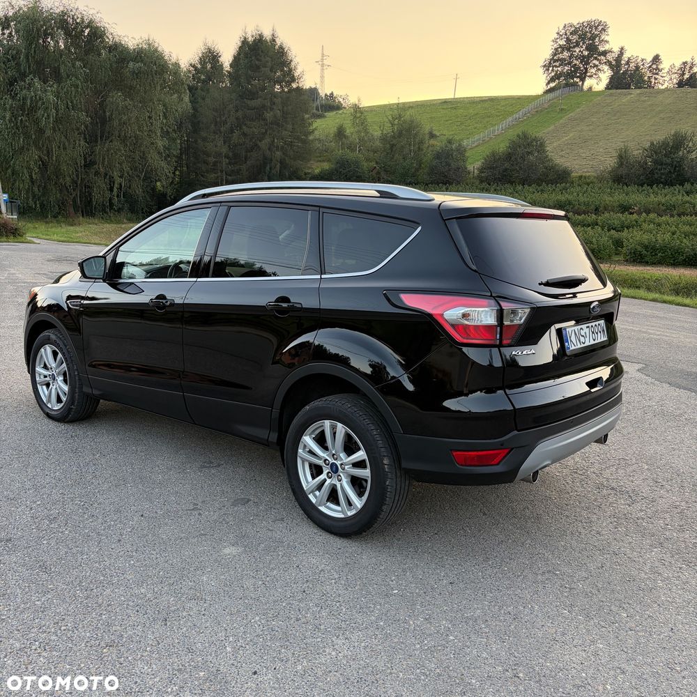 Ford Kuga 2.0 TDCi 2x4 Titanium - 16