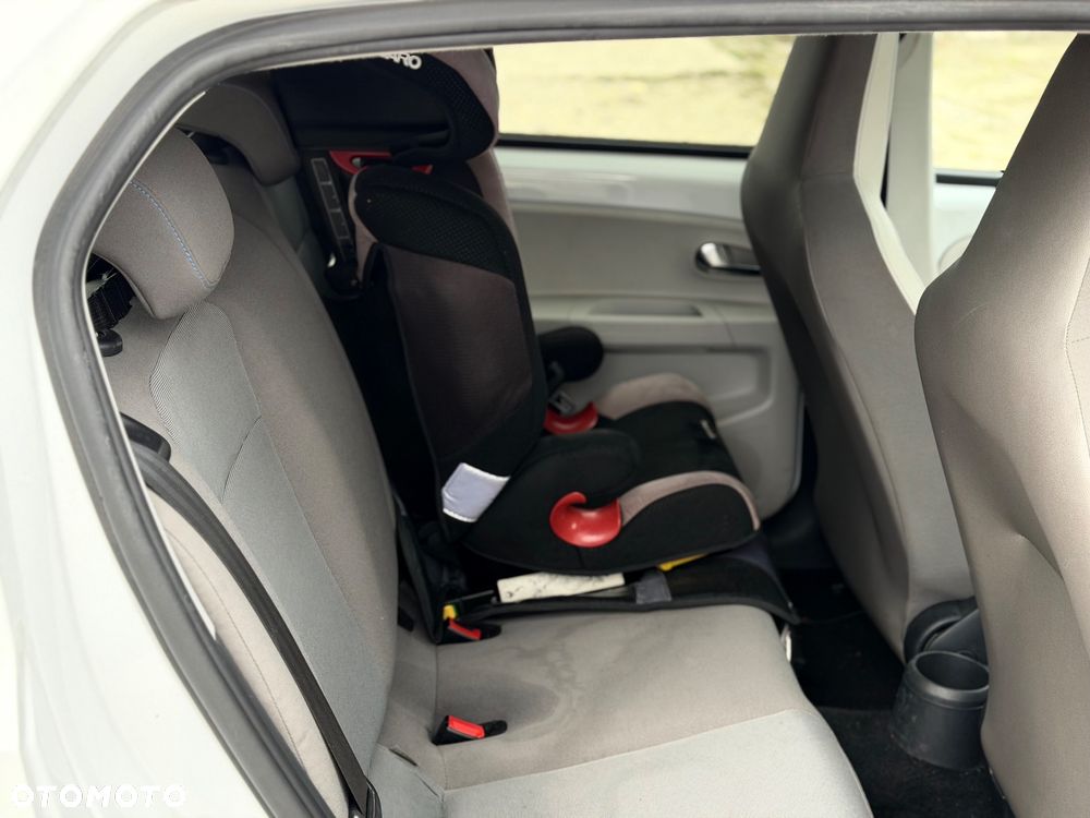 Volkswagen up! e-up - 16