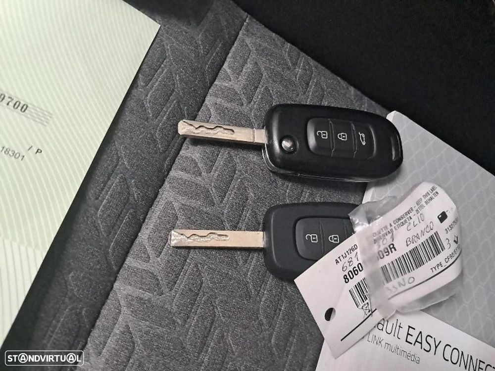 Renault Clio 1.0 TCe Limited Bi-Fuel - 10