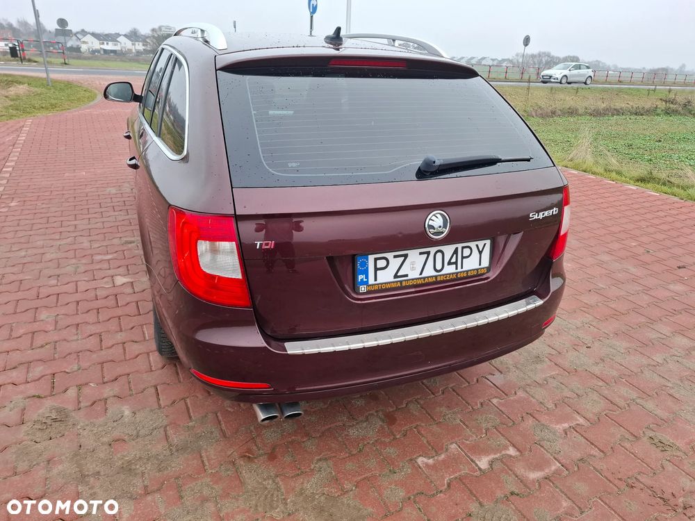 Skoda Superb 2.0 TDI DSG Exclusive - 14