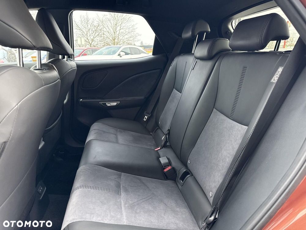 Lexus LBX 1.5 Hybrid Original Edition - 17
