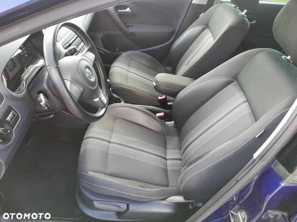 Volkswagen Polo 1.2 TSI MATCH - 10