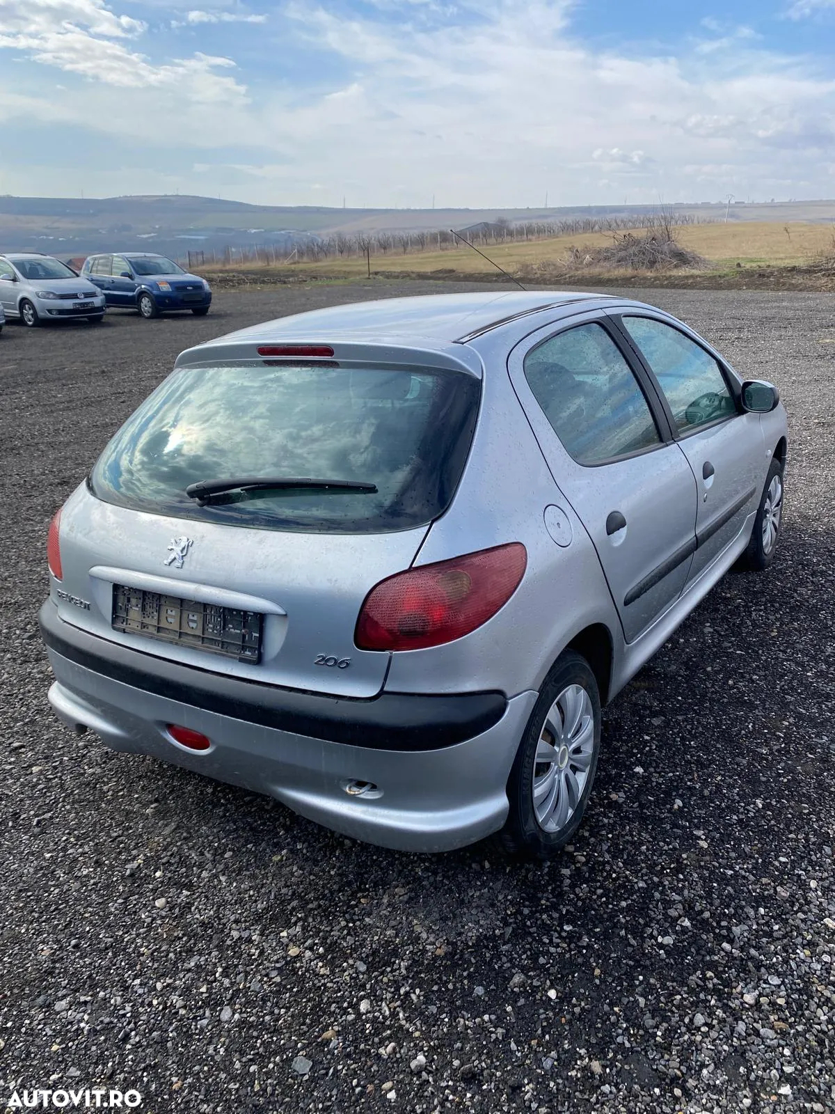 Dezmembrez piese Peugeot 206 - 2