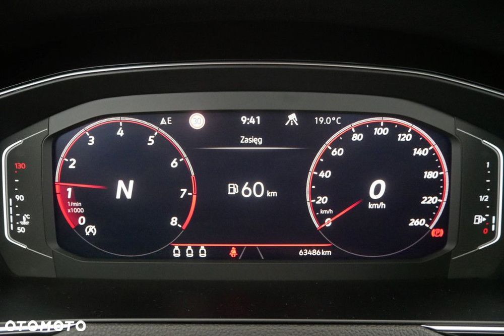 Volkswagen Passat - 9