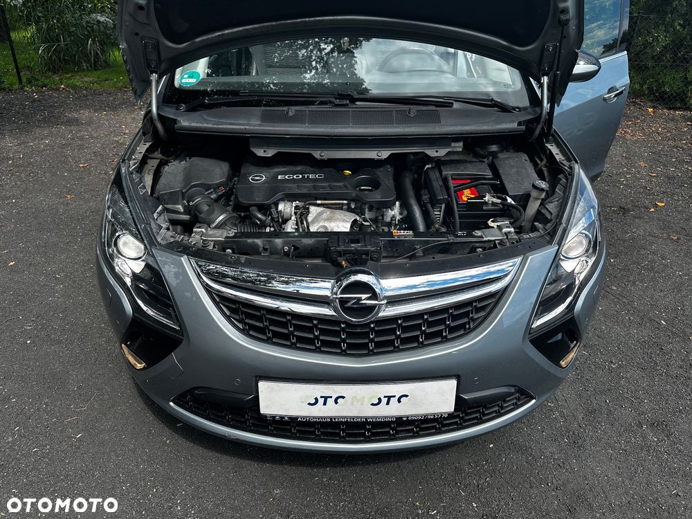 Opel Zafira - 24