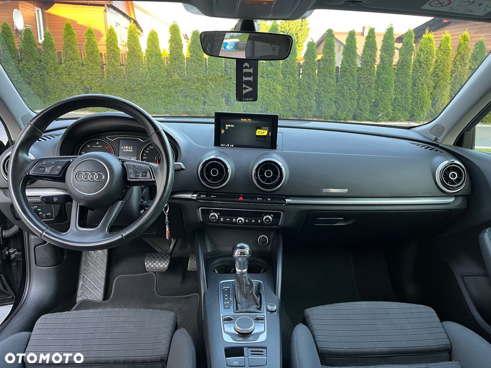 Audi A3 Sportback 1.6 TDI S tronic - 12