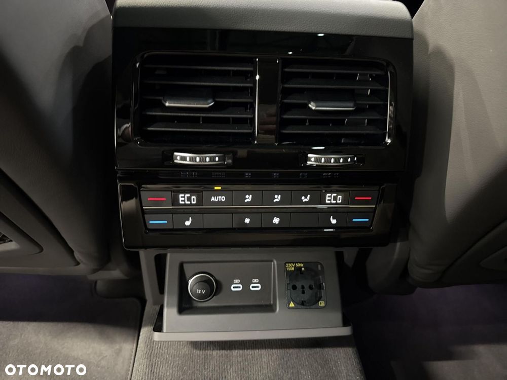 Volkswagen Touareg 3.0 V6 TDI SCR 4Mot Elegance - 23