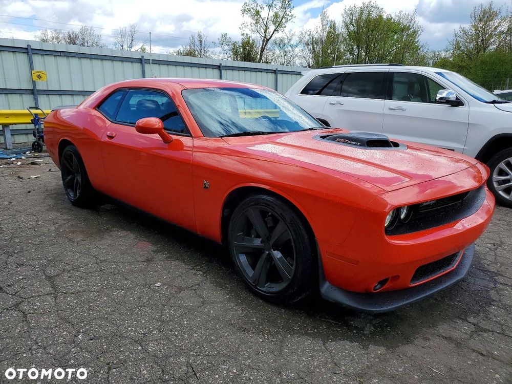 Dodge Challenger - 3