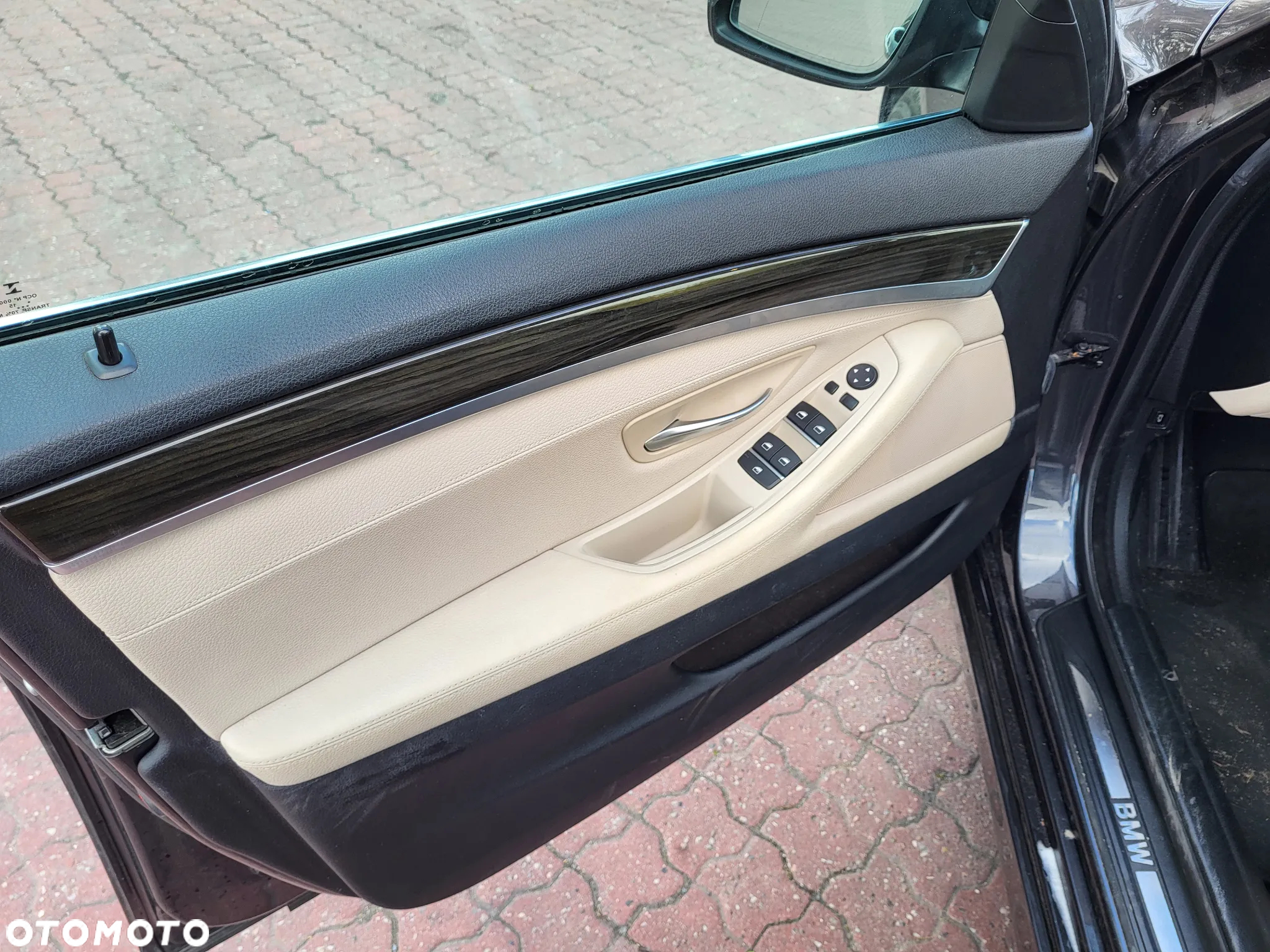 BMW Seria 5 518d Touring Luxury Line - 17