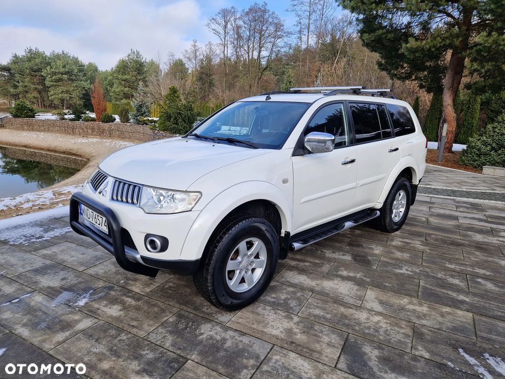 Mitsubishi Pajero Sport - 3