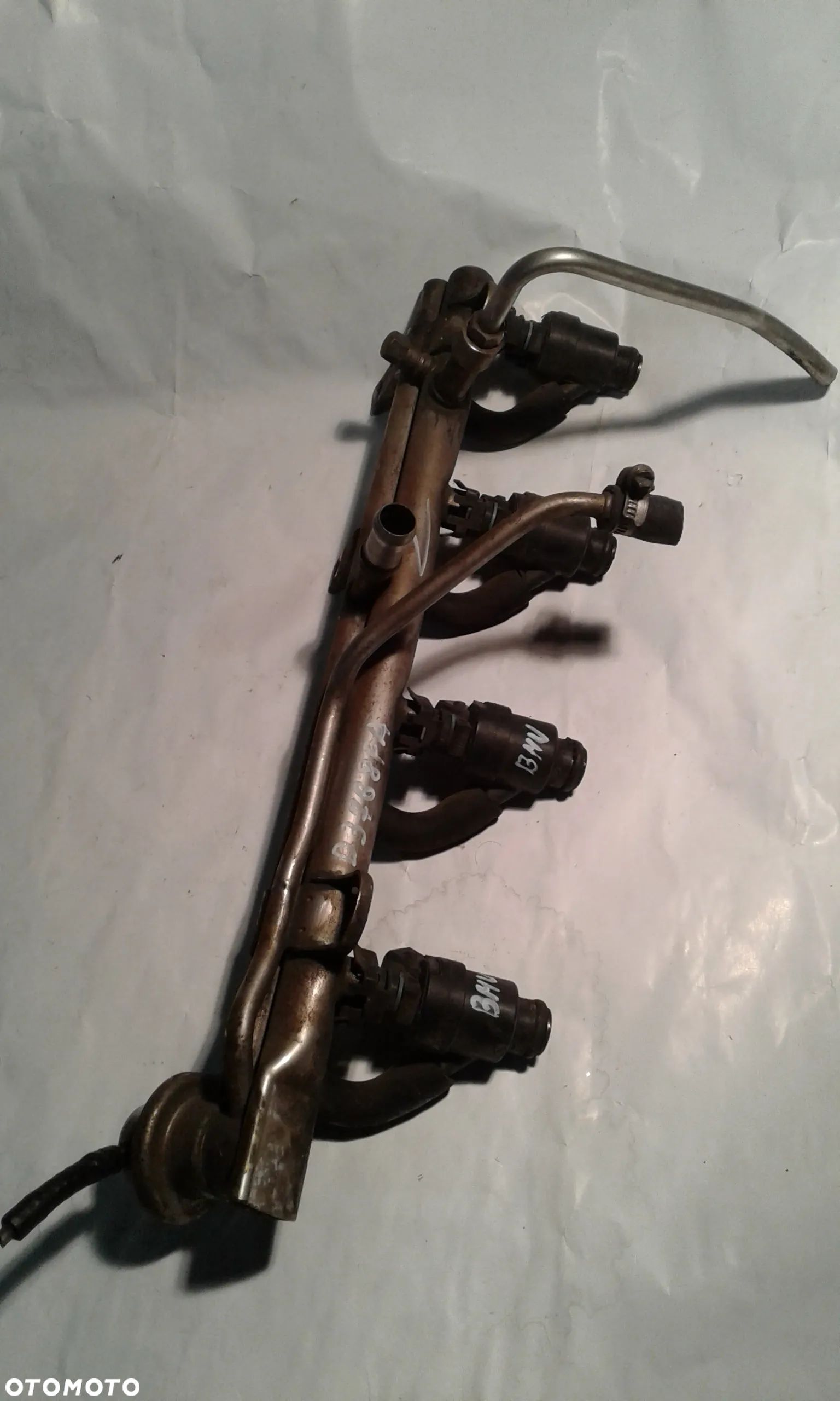 LISTWA WTRYSKOWA BMW E46 1.6 B D3768FA - 1