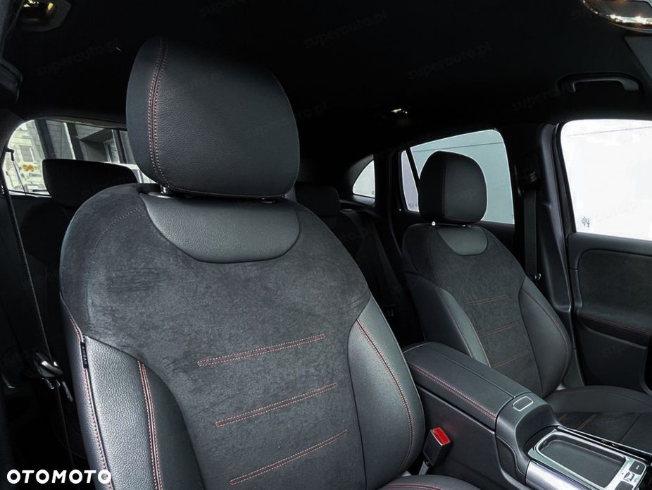 Mercedes-Benz GLA 220 mHEV 4-Matic AMG Line 8G-DCT - 9