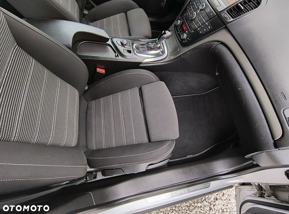 Opel Insignia 2.0 CDTI automatik Active - 24