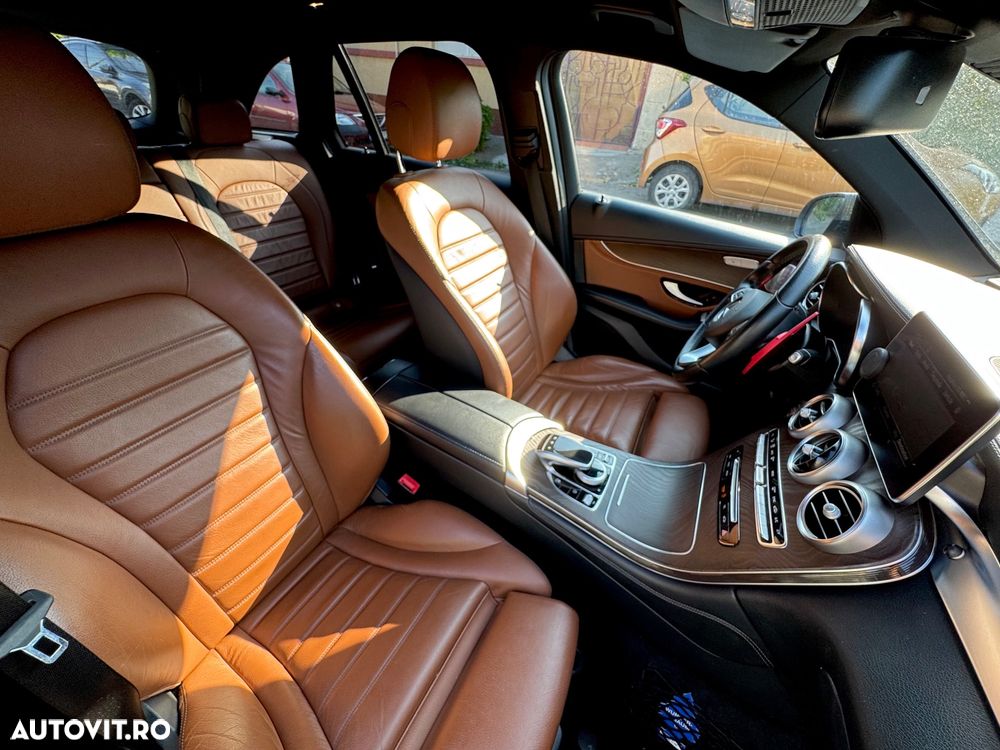 Mercedes-Benz GLC 220 d 4MATIC 9G-TRONIC AMG Line - 13