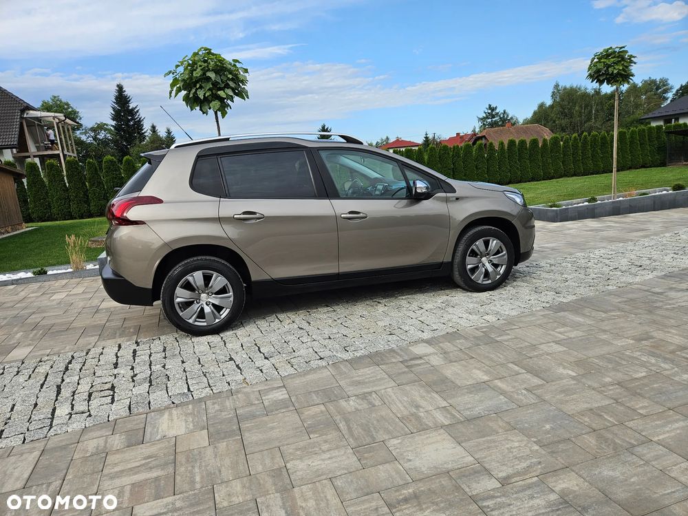 Peugeot 2008 1.2 Pure Tech Signature - 25