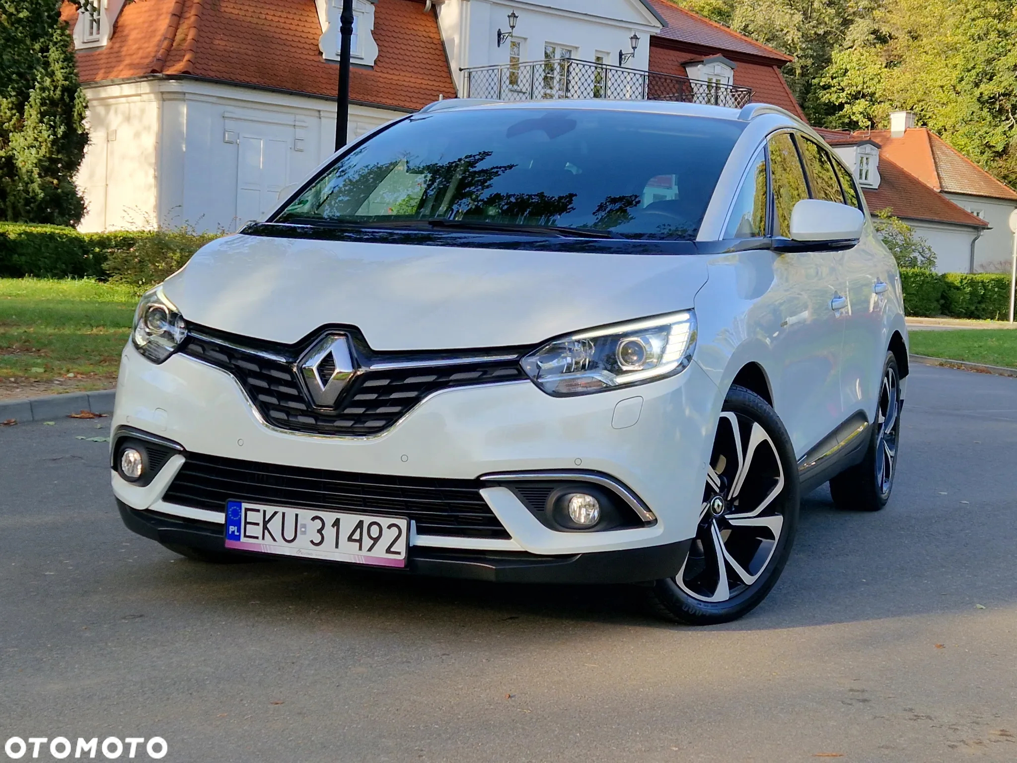 Renault Grand Scenic ENERGY TCe 130 BOSE EDITION - 2