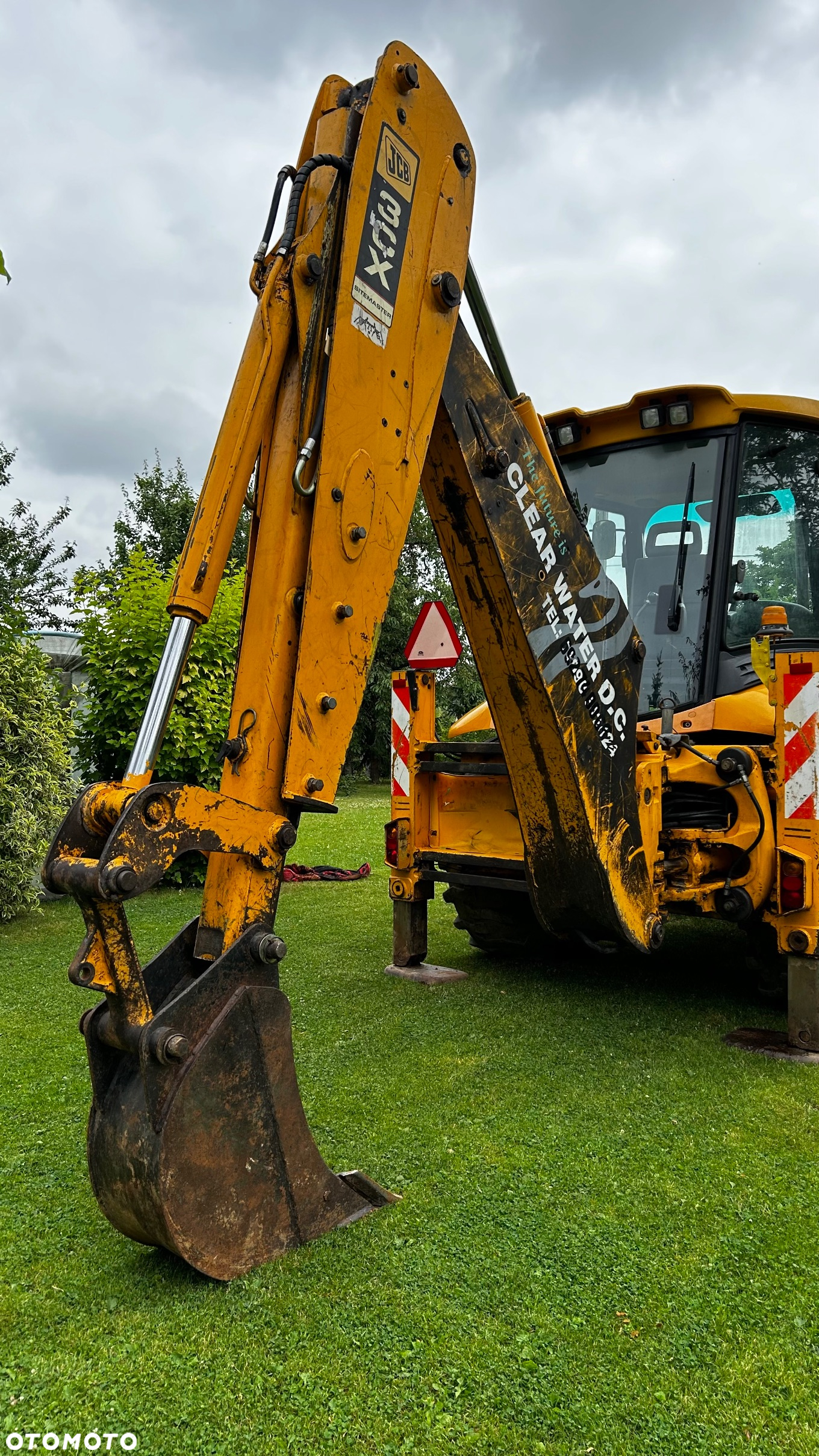 JCB 3CX - 16