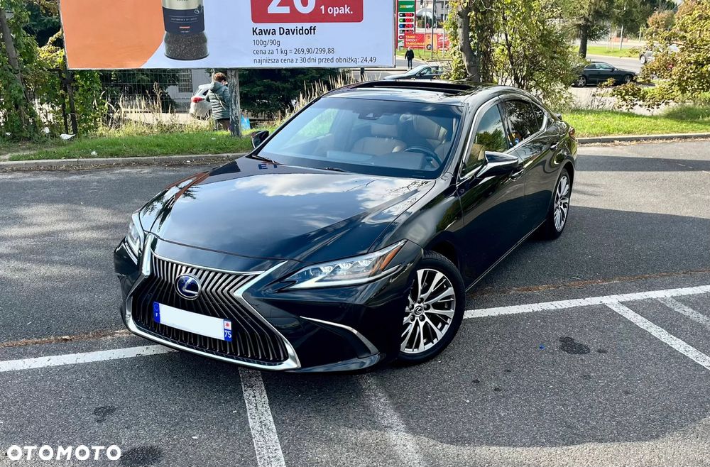 Lexus ES 300h Omotenashi - 3