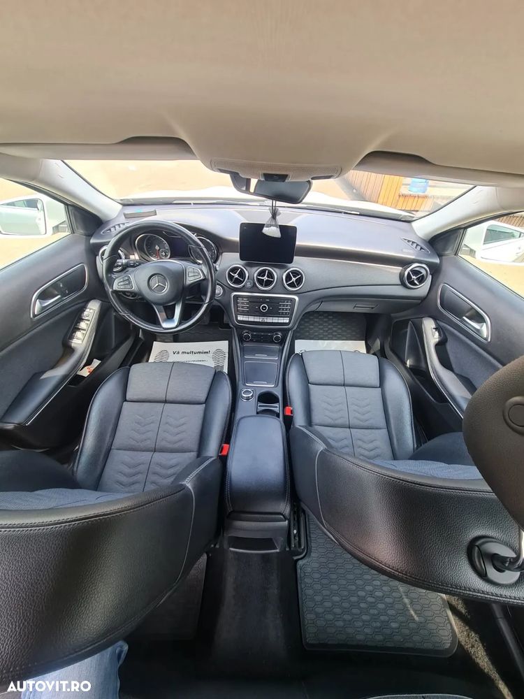 Mercedes-Benz GLA 200 d 4MATIC Aut. - 17