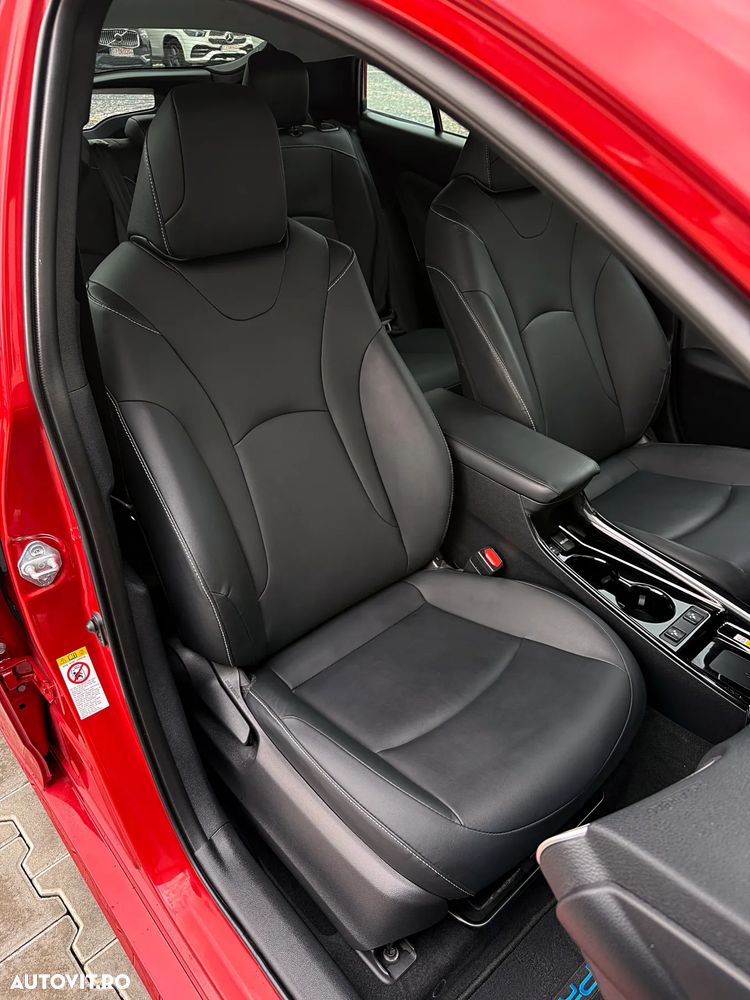 Toyota Prius Plug-in Hybrid Executive - 33