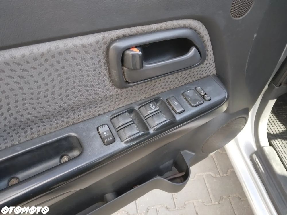Isuzu D-Max 2.5d DC Basic - 18