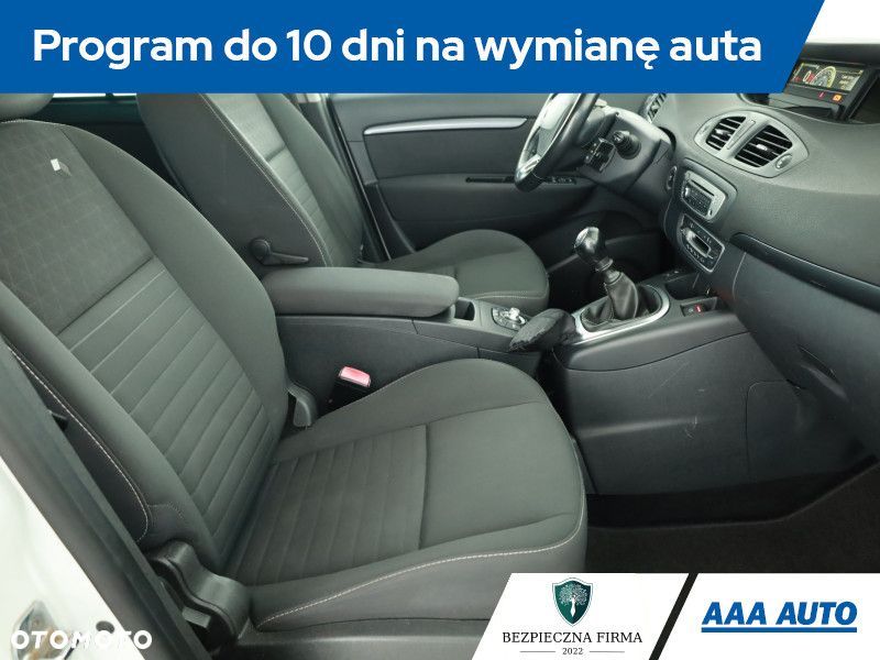 Renault Grand Scenic - 8