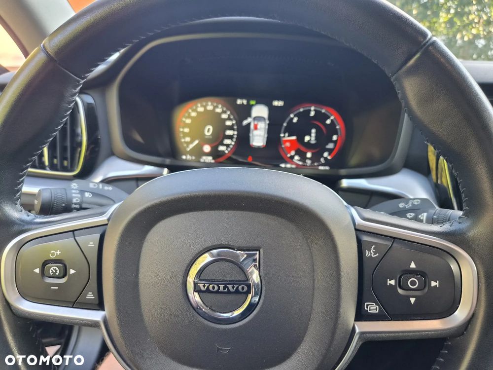 Volvo V60 B4 D Geartronic Momentum Pro - 20