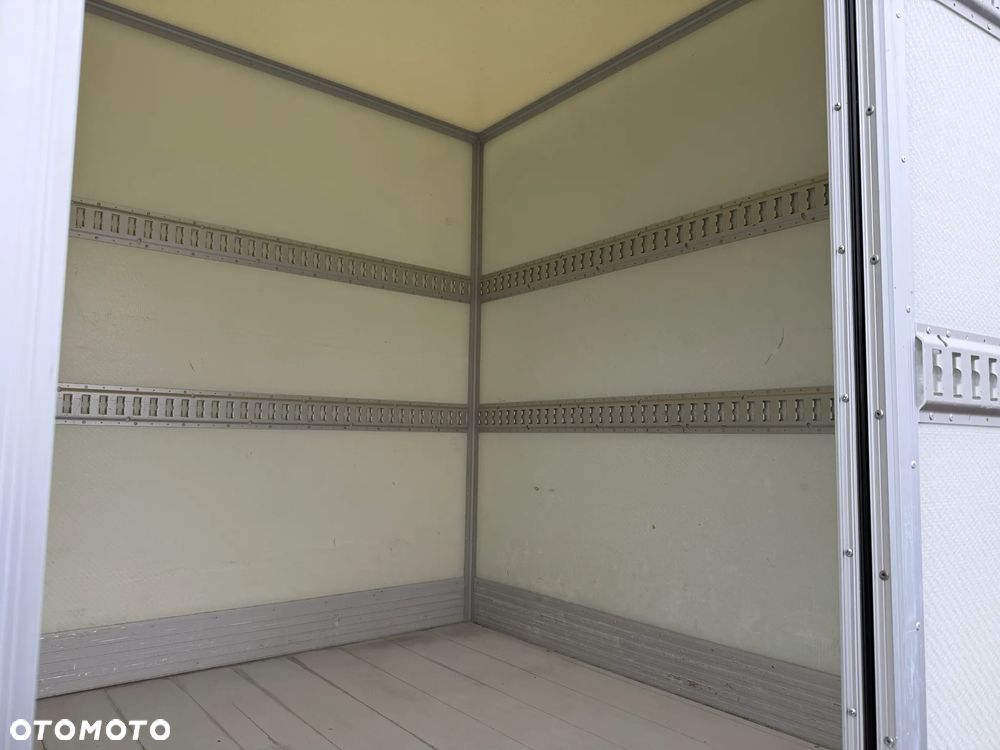 Mercedes-Benz Sprinter 317 CDI Izoterma Winda - 13