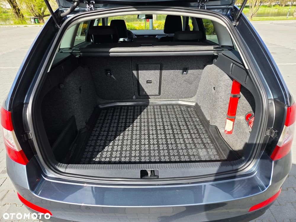 Skoda Octavia 1.4 TSI Ambition - 11