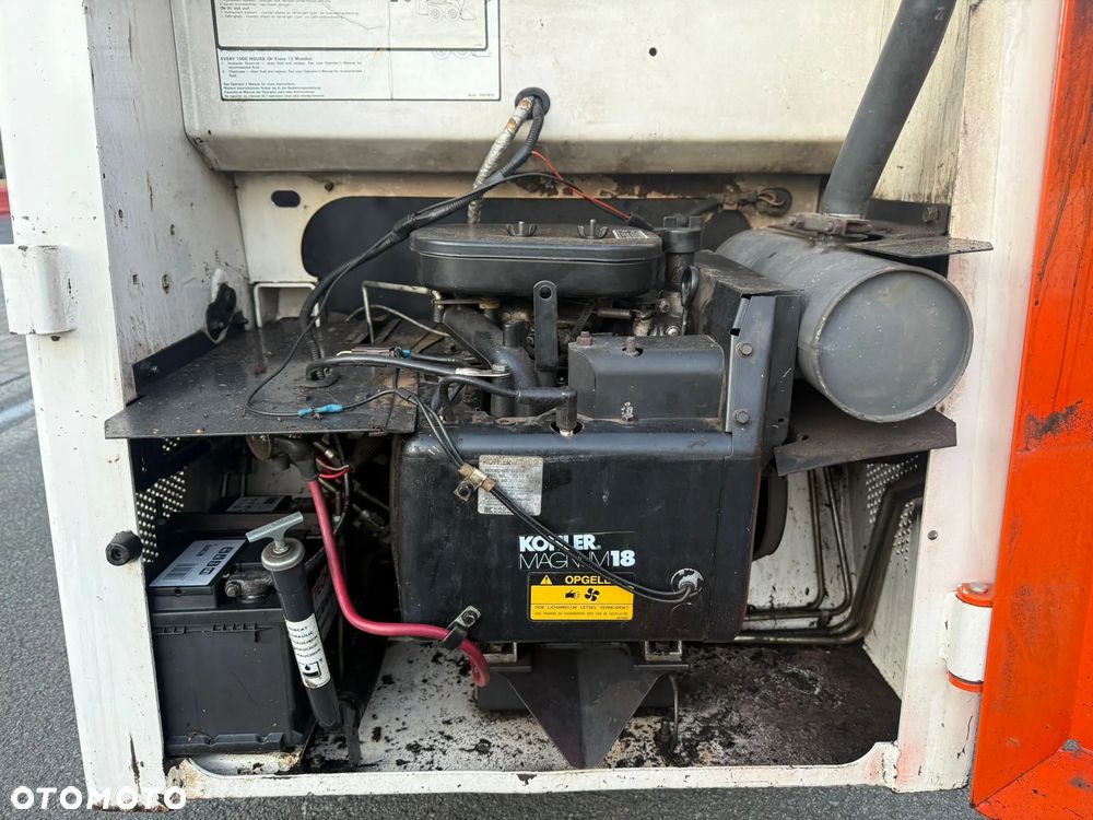 Bobcat 440B - 32