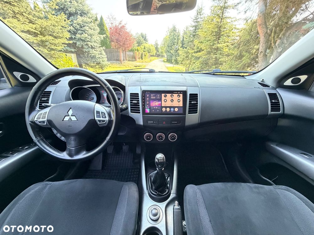 Mitsubishi Outlander 2.0 DID Intense + - 15