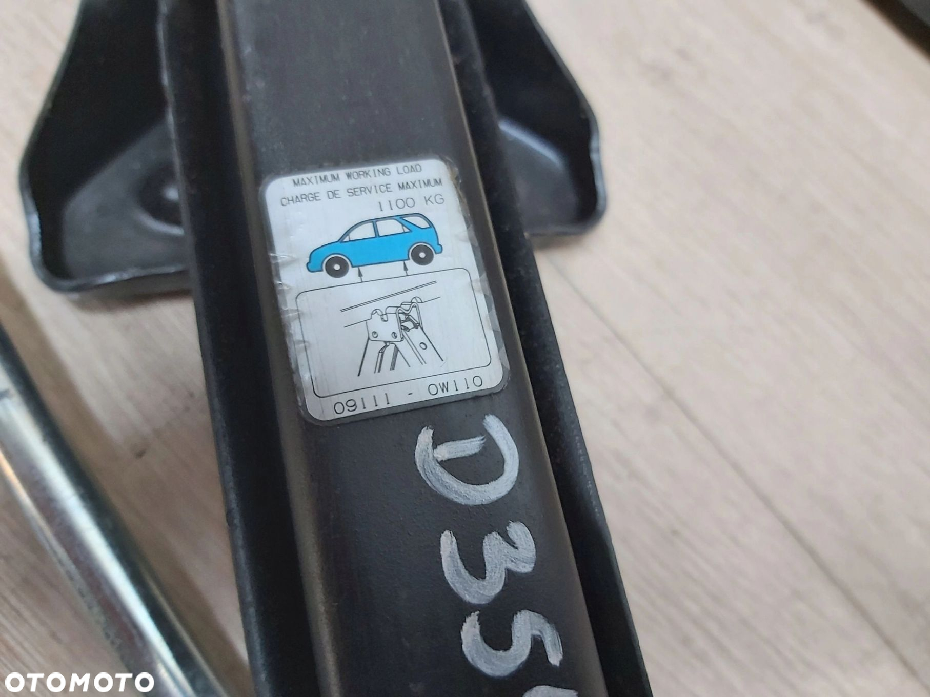 Toyota Rav4 II III lewarek podnośnik pokrętka klucz etui komplet - 16