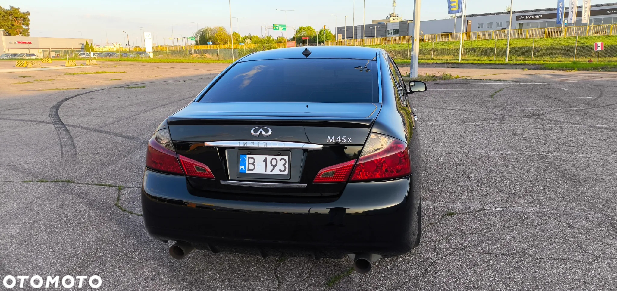 Infiniti M - 14