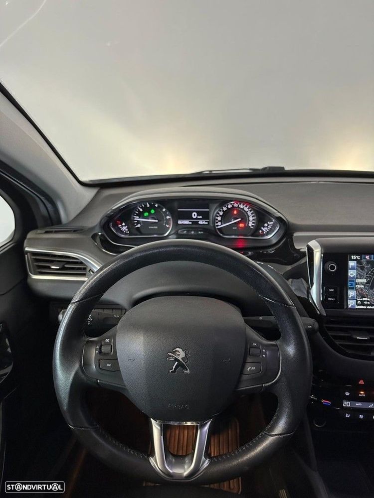 Peugeot 208 1.2 PureTech Allure - 9