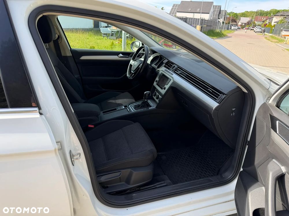 Volkswagen Passat 2.0 TDI BMT Comfortline DSG - 17