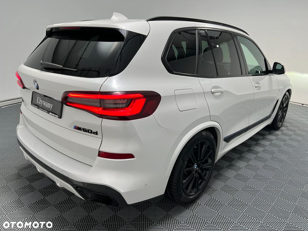 BMW X5 M M50d - 33