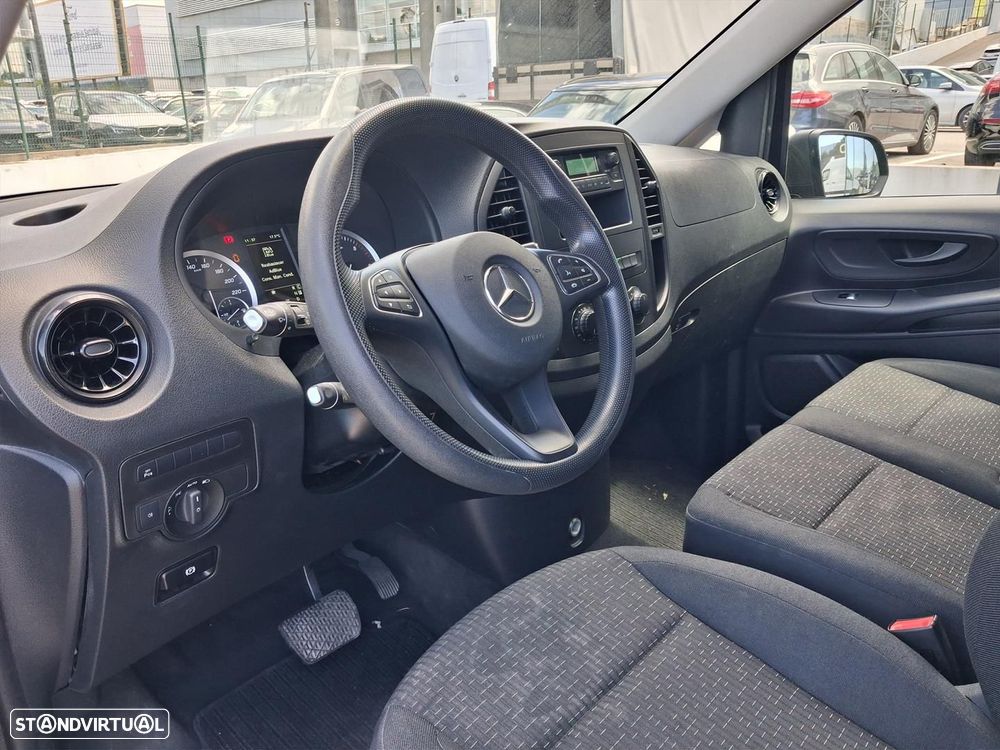 Mercedes-Benz Vito Tourer Compacta Aut. PRO - 10