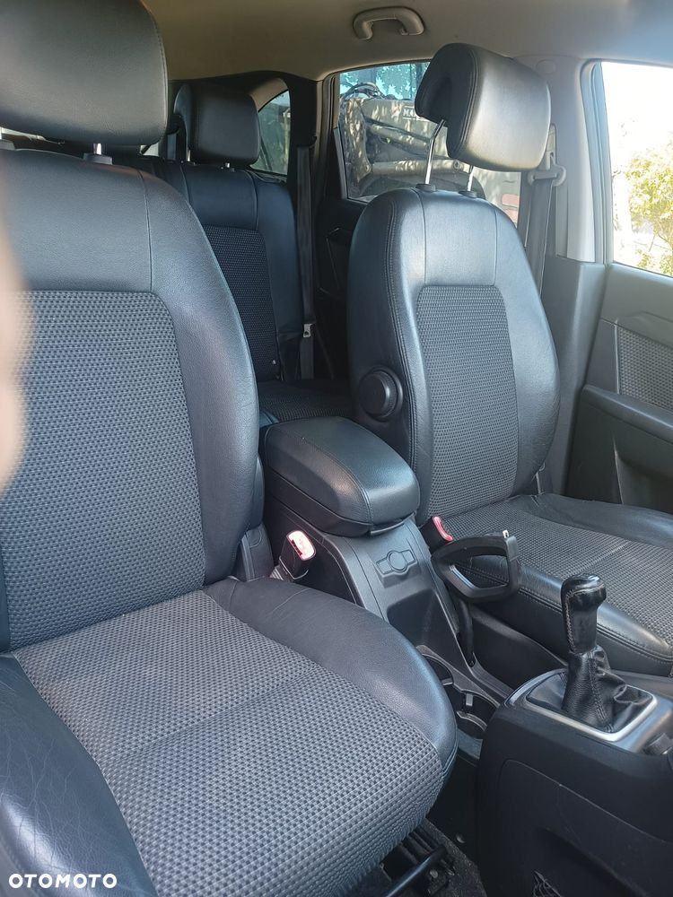 Chevrolet Captiva 2.4 LS - 10