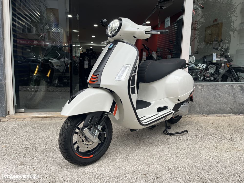 Vespa GTS Super Sport 310 - MOTA DE SERVIÇO !! - DESDE 95 EUR / MÊS !! - 12