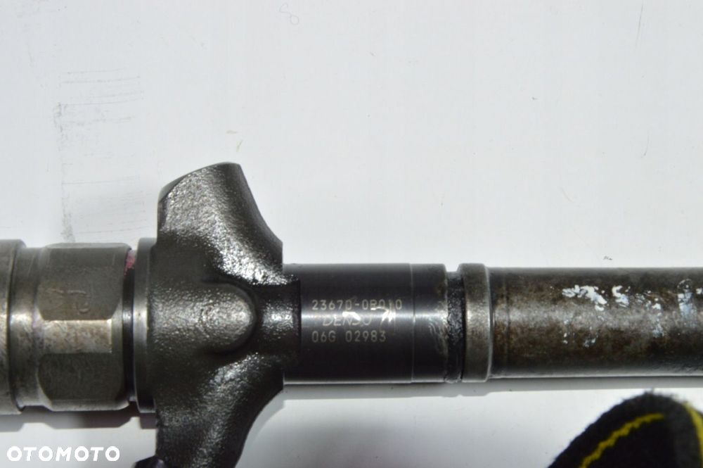 wtrysk wtryskiwacz toyota avensis verso rav4 2.0 2.2 d4d 23670-0r01010 - 2