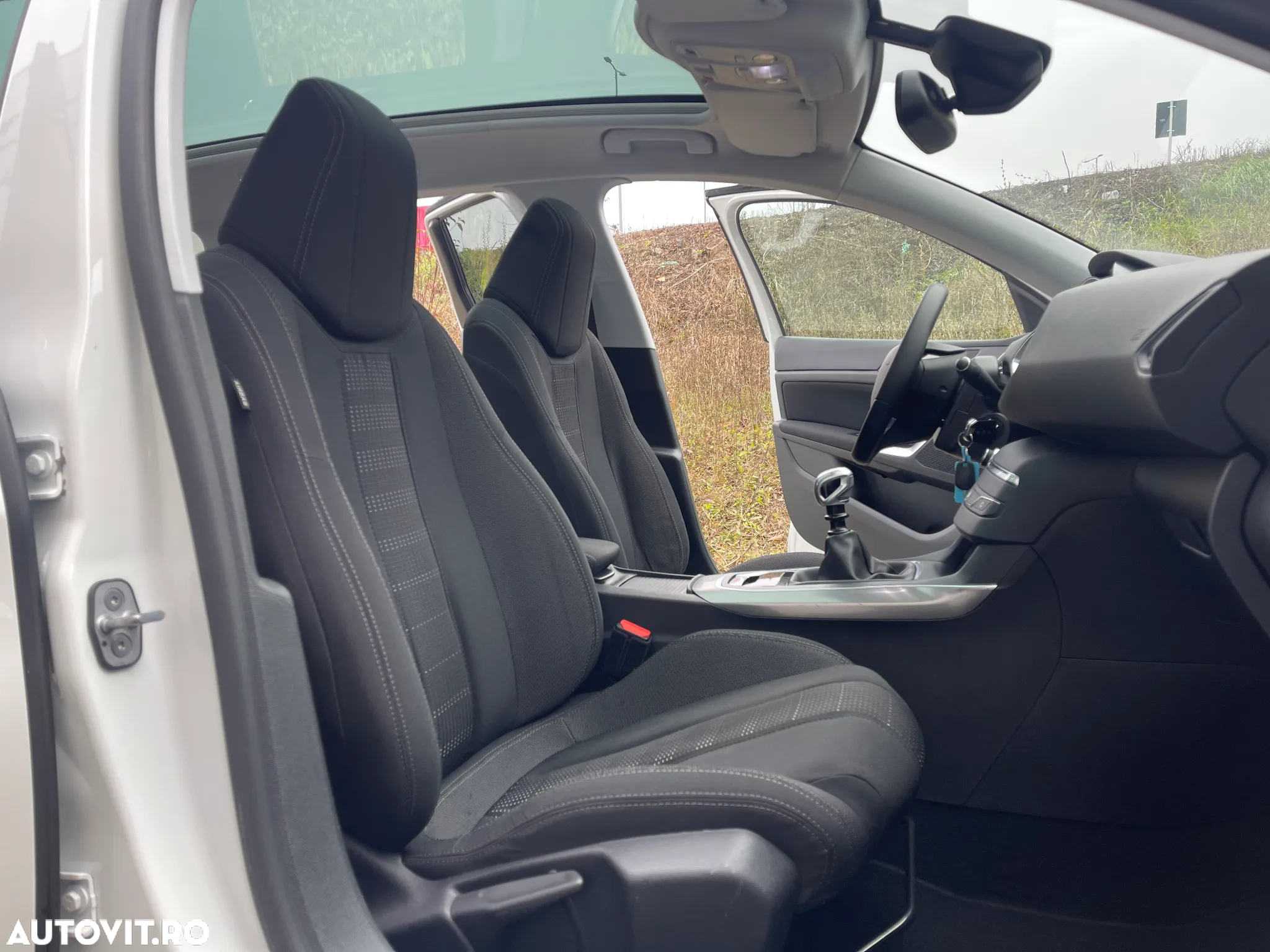 Peugeot 308 SW BlueHDi 120 Stop & Start Business-Line - 27