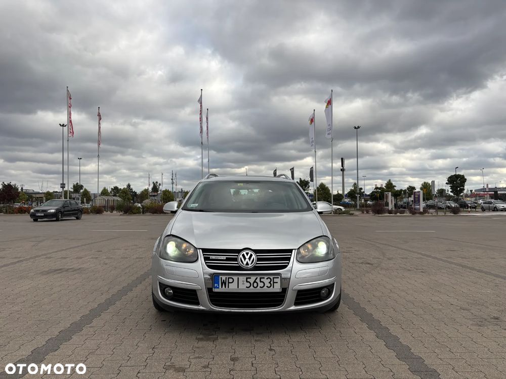 Volkswagen Golf V 1.9 TDI DPF BlueMot Comfortline - 22