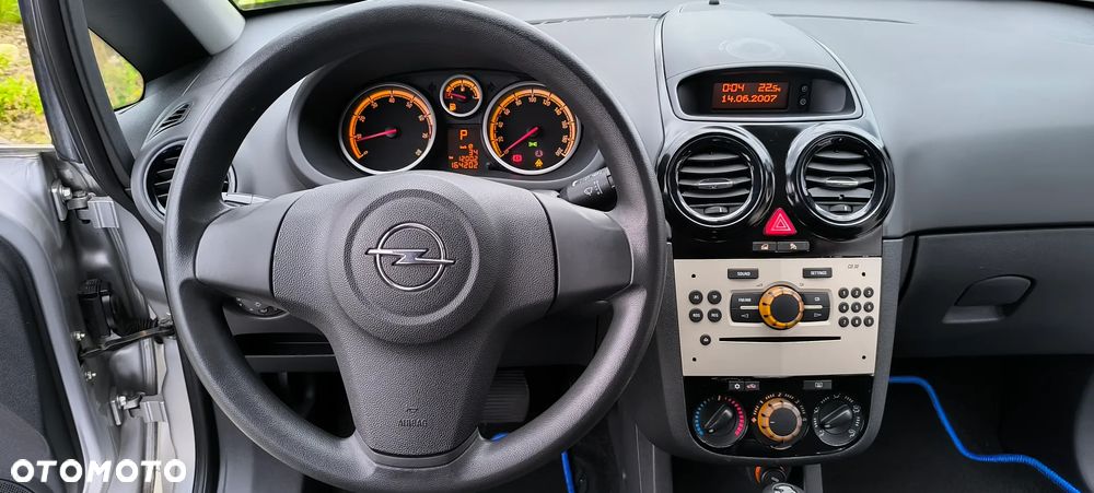 Opel Corsa - 11