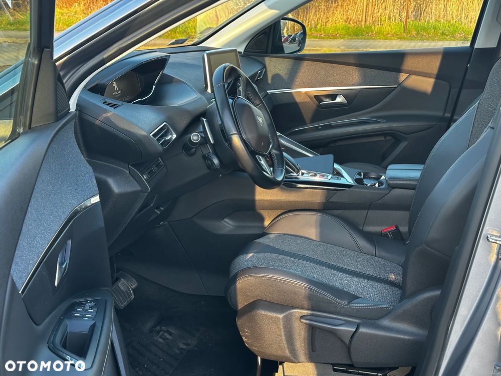 Peugeot 3008 1.5 BlueHDi Allure S&S EAT8 - 18