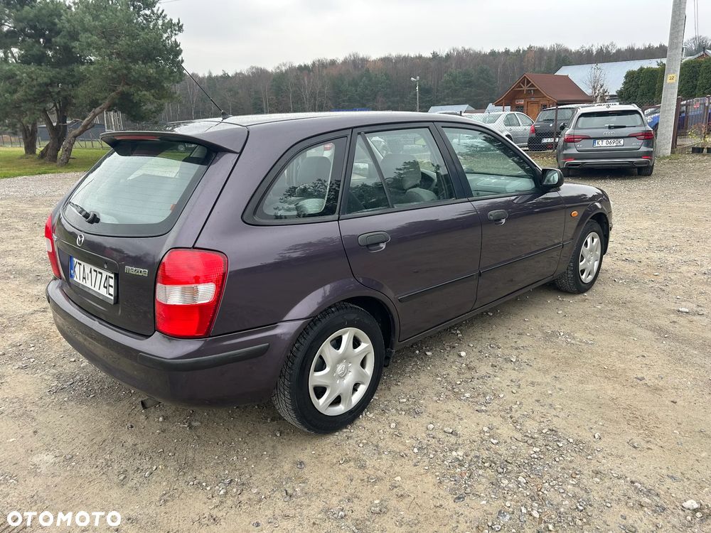 Mazda 323F - 2